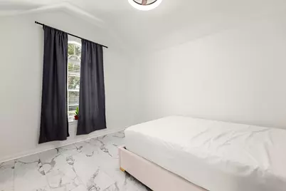 14910 Lake Woodbridge Court, Sugar Land, TX 77498 - Photo 30