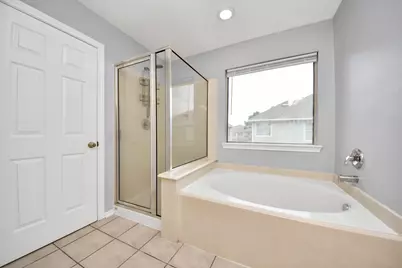 16526 Cairngrove Lane, Houston, TX 77084 - Photo 32