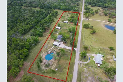 803 County Road 772, Damon, TX 77430 - Photo 1