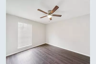 13435 Greenbriar Drive, Sugar Land, TX 77498 - Photo 8