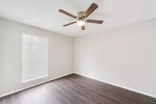 13435 Greenbriar Dr, Sugar Land, TX 77498 - Photo 8