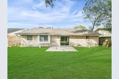 13435 Greenbriar Drive, Sugar Land, TX 77498 - Photo 10