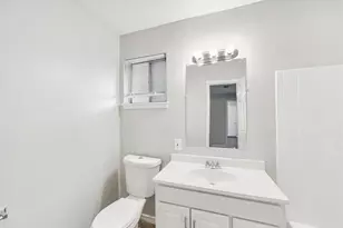 13435 Greenbriar Dr, Sugar Land, TX 77498 - Photo 6