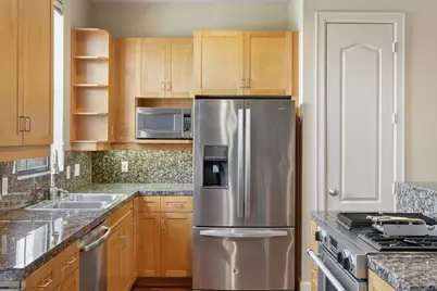 1000 Columbus Street #B, Houston, TX 77019 - Photo 10