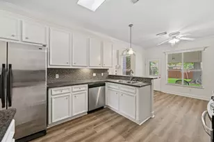 12315 E River Run East Dr, Mont Belvieu, TX 77523 - Photo 12
