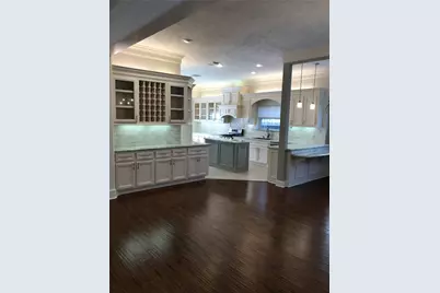 10310 Chevy Chase Drive, Houston, TX 77042 - Photo 6