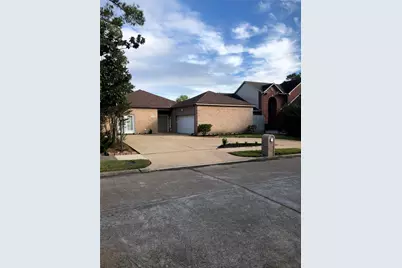 10310 Chevy Chase Drive, Houston, TX 77042 - Photo 2