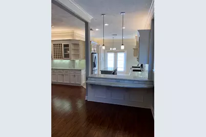 10310 Chevy Chase Drive, Houston, TX 77042 - Photo 10