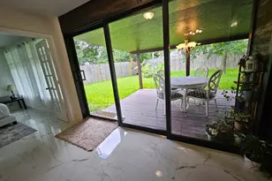 14126 Country Manor Dr, Sugar Land, TX 77498 - Photo 18