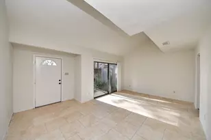 1059 Country Pl Dr Dr, Houston, TX 77079 - Photo 4