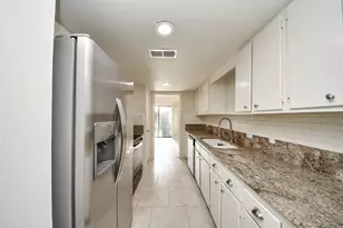 1059 Country Pl Dr Dr, Houston, TX 77079 - Photo 10