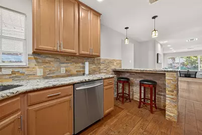 4045 Osby Drive, Houston, TX 77025 - Photo 14