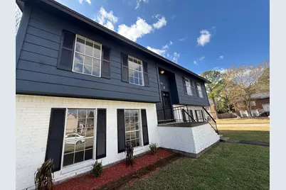 402 Tresvant Drive, Houston, TX 77598 - Photo 1