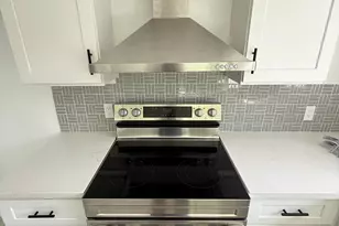 402 Tresvant Dr, Houston, TX 77598 - Photo 12