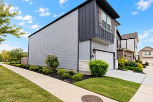 3818 Glossy Lk Dr, Houston, TX 77082 - Photo 2