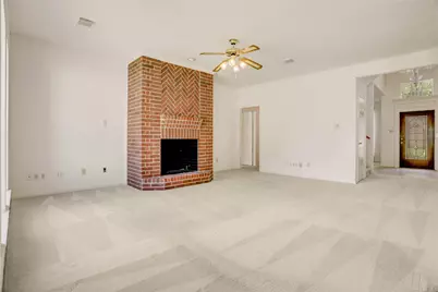 16923 Meadowleigh Court, Sugar Land, TX 77479 - Photo 10