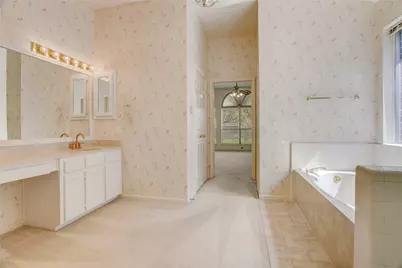 16923 Meadowleigh Court, Sugar Land, TX 77479 - Photo 20