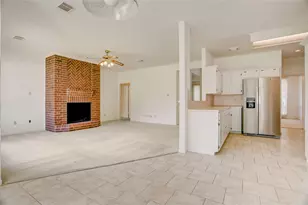 16923 Meadowleigh Ct, Sugar Land, TX 77479 - Photo 12