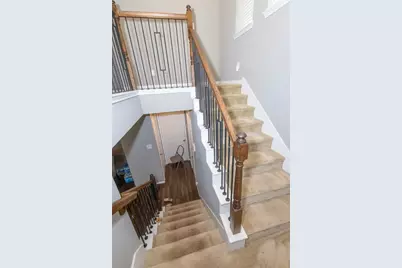 8932 Hollister Commons Lane, Houston, TX 77080 - Photo 14