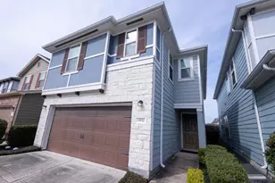 8932 Hollister Commons Ln, Houston, TX 77080 - Photo 2