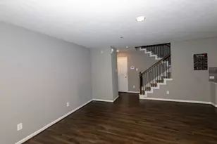 8932 Hollister Commons Ln, Houston, TX 77080 - Photo 10