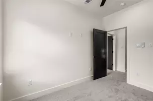 7901 Grandview St, Houston, TX 77051 - Photo 30