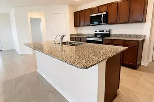 1710 Vista Luna Dr, Texas City, TX 77591 - Photo 4
