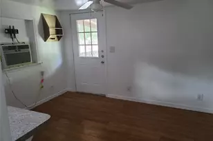 410 N Ave D, Humble, TX 77338 - Photo 4