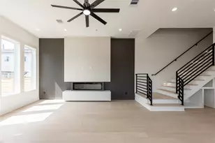 1122 E 27th St, Houston, TX 77009 - Photo 16