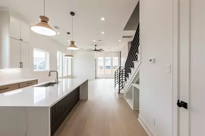 1122 E 27th St #A, Houston, TX 77009 - Photo 6