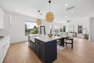 1329 W 22nd St, Houston, TX 77008 - Photo 4