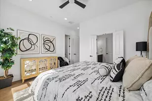 1329 W 22nd St, Houston, TX 77008 - Photo 12
