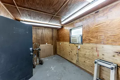 1797 Sh 30 E, Huntsville, TX 77320 - Photo 38