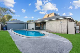 14007 Overbrook Ln, Houston, TX 77077 - Photo 10