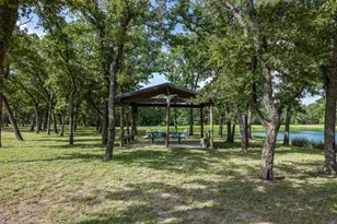 6811 Mockingbird Rd, Flatonia, TX 78941 - Photo 32