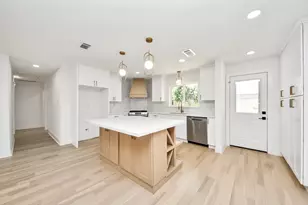 1715 Fawnhope Dr, Houston, TX 77008 - Photo 22