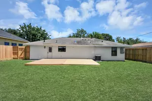 1715 Fawnhope Dr, Houston, TX 77008 - Photo 40