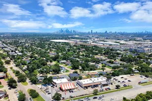 1715 Fawnhope Dr, Houston, TX 77008 - Photo 46