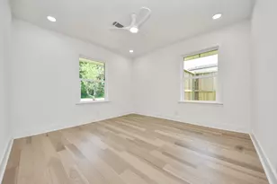 1715 Fawnhope Dr, Houston, TX 77008 - Photo 34