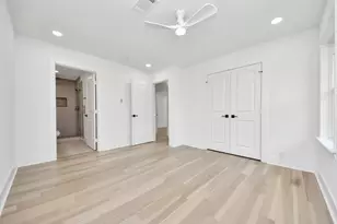 1715 Fawnhope Dr, Houston, TX 77008 - Photo 36