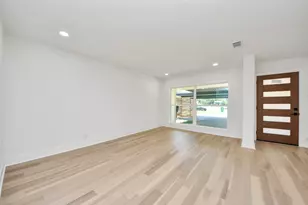 1715 Fawnhope Dr, Houston, TX 77008 - Photo 16