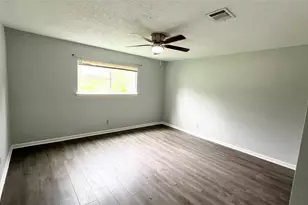803 Glen Hollow Dr, Conroe, TX 77385 - Photo 16