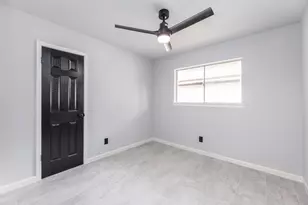 1109 E Columbia Ln, Deer Park, TX 77536 - Photo 18