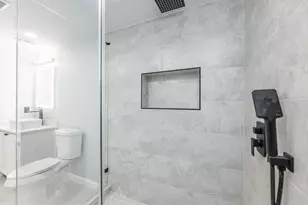 1109 E Columbia Ln, Deer Park, TX 77536 - Photo 14