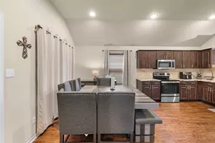 128 Dove Ct, Navasota, TX 77868 - Photo 12