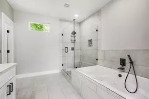 9307 Tower St, Houston, TX 77088 - Photo 4