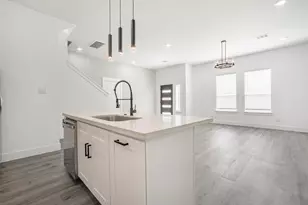 9307 Tower St, Houston, TX 77088 - Photo 8