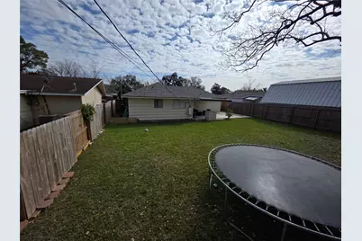 10315 Carthage Drive, Houston, TX 77089 - Photo 14