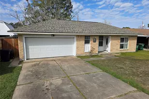 10315 Carthage Dr, Houston, TX 77089 - Photo 2