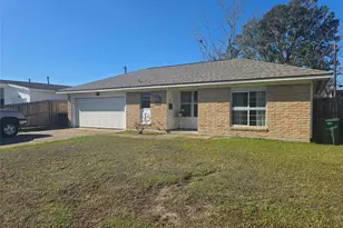 10315 Carthage Dr, Houston, TX 77089 - Photo 2